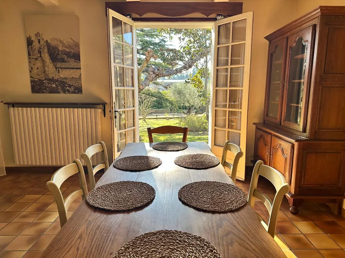 Villa De La Roque Эгальер Дом отдыха